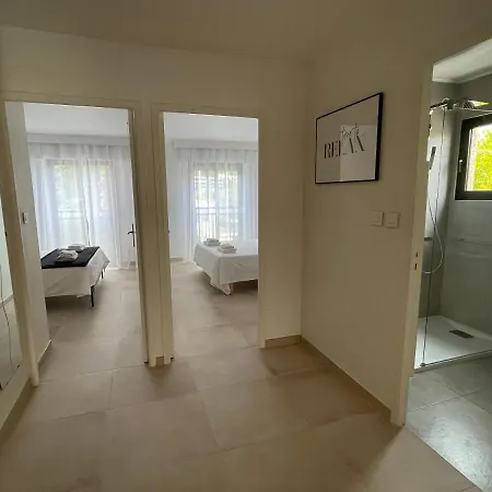 Domaine D'ahmosis, Modern 2 Bedrooms Refurbished Apartment, F3 Moderne Fraichement Renove